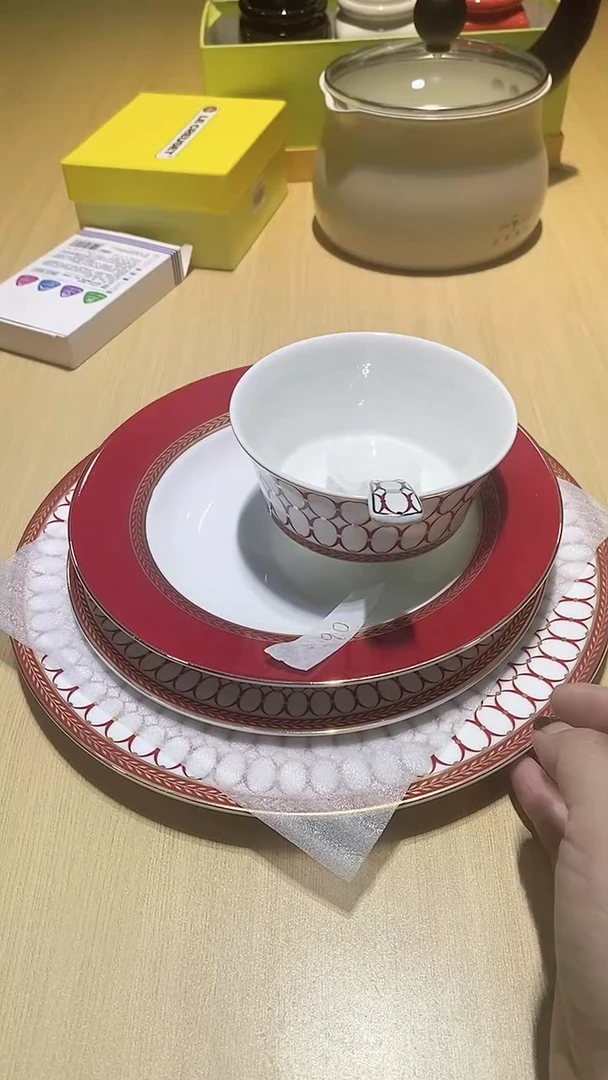 【闪购商品】瓷片锅碗瓢盆一件不剩