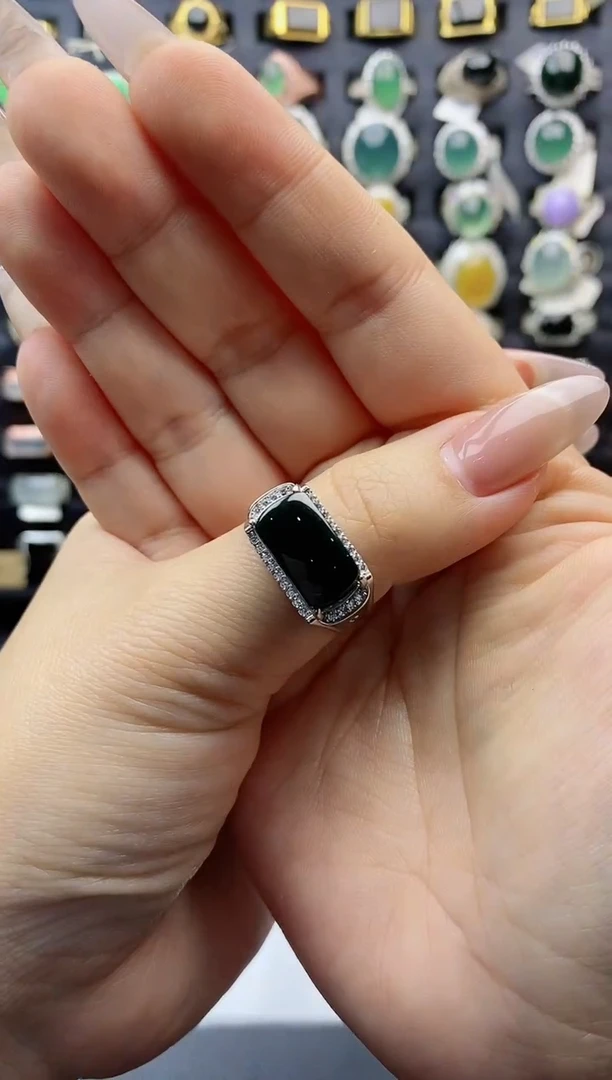 【闪购商品】翡翠戒指银S925镶嵌天然翡翠男戒