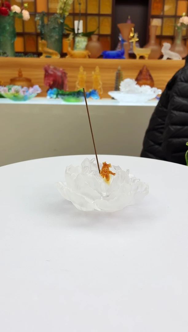 手工艺品琉璃牡丹花线香插11公分白色