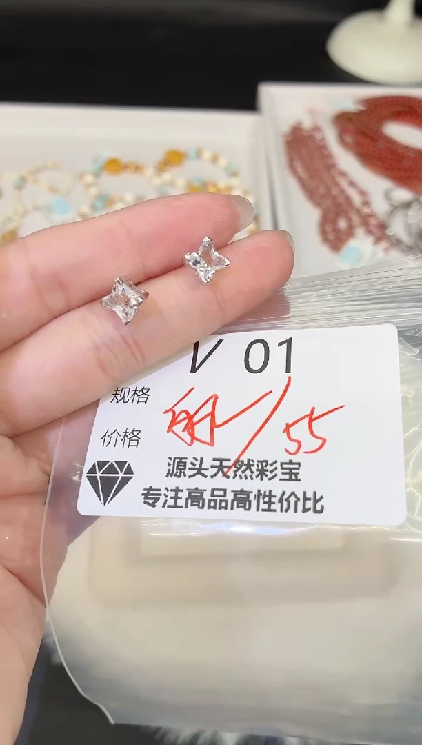 银S925镶嵌耳饰水晶多样性发一V01