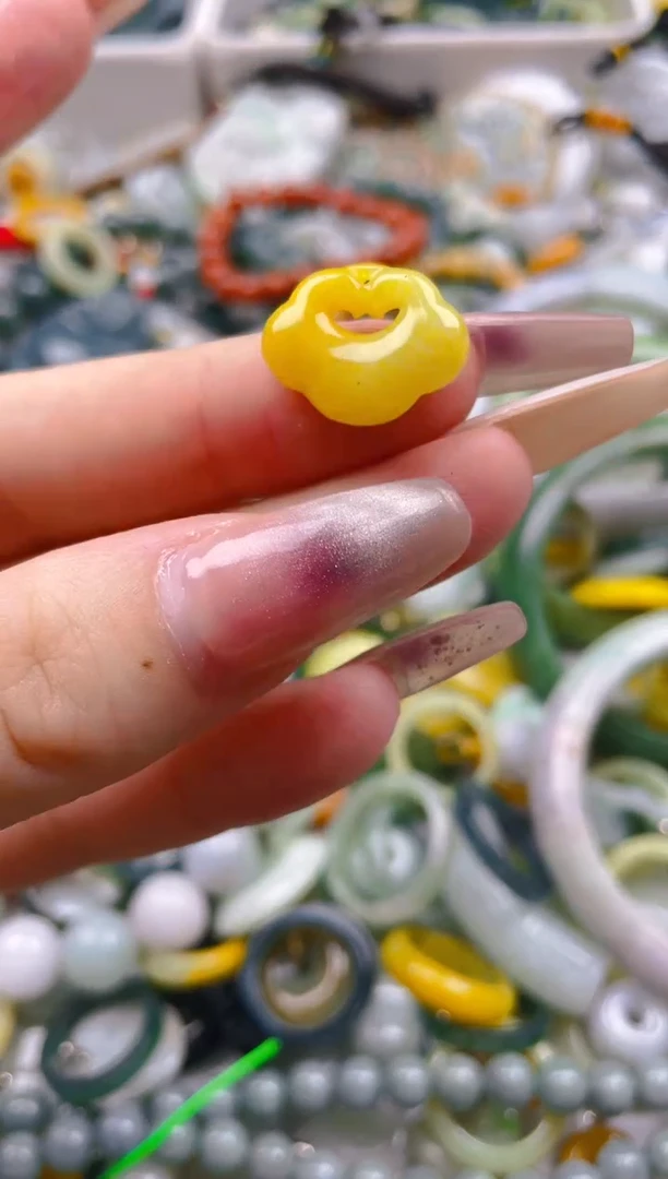 【闪购商品】翡翠颈饰未镶嵌/D/翡翠A货一图一物