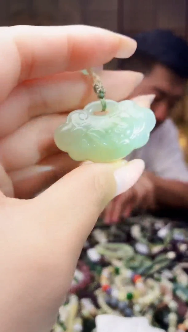 颈饰未镶嵌和田玉多样性发货，拍一发一