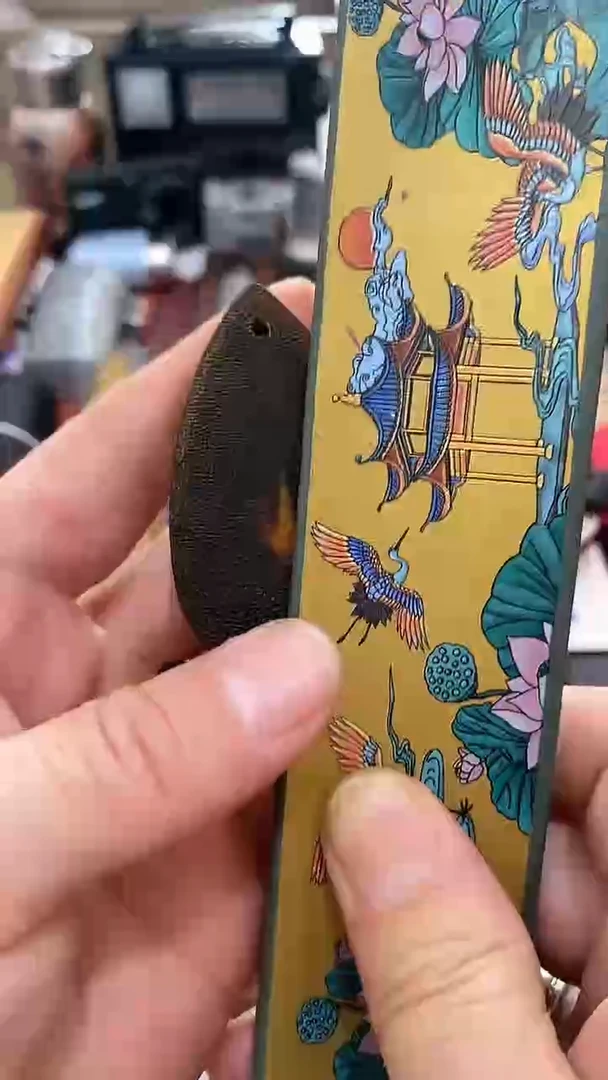 瓷片闪购商品  如图所示