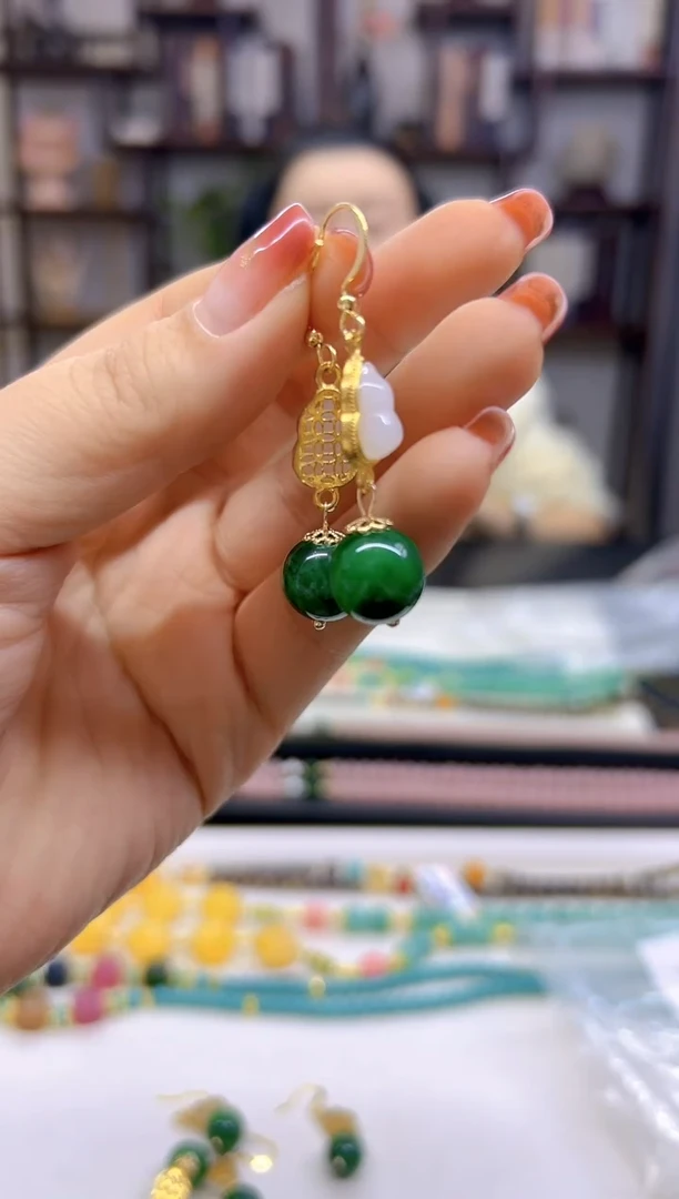 【闪购商品】翡翠耳饰14K金镶嵌耳坠E406