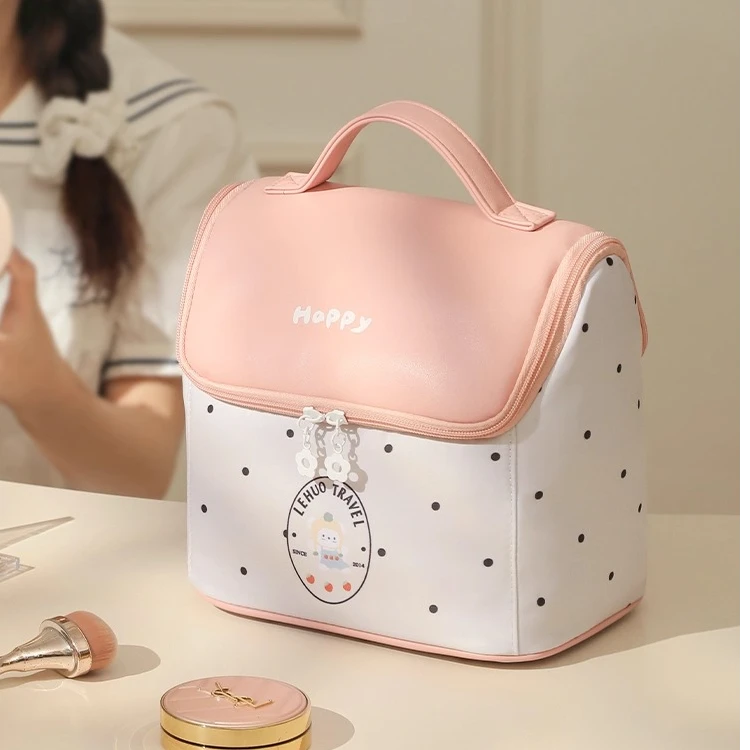 大容量化妆包2025新款外出随身便携收纳包小房子包包洗漱收纳高档