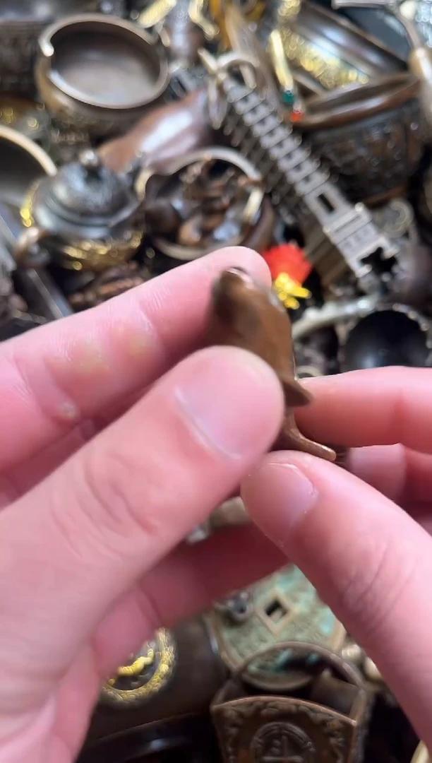 精美铜器点击下单