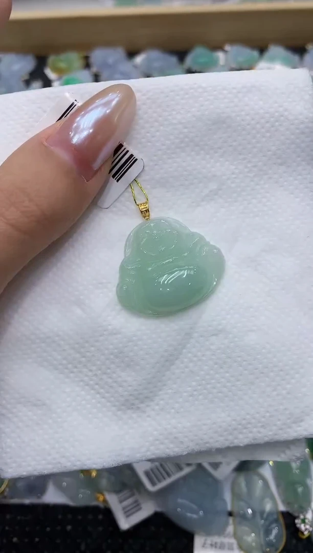 翡翠18K金镶嵌颈饰111111111111