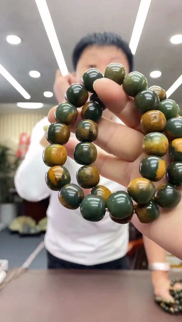 未镶嵌手链透闪石质玉多样式发货随机发一