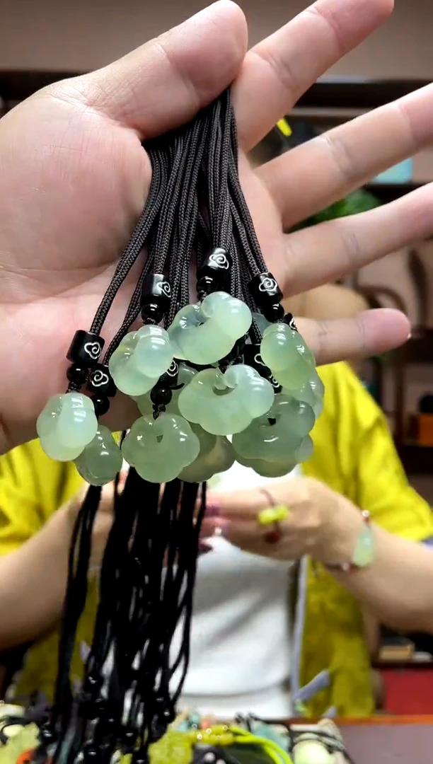 岫玉未镶嵌吊坠多样性发货其中发一
