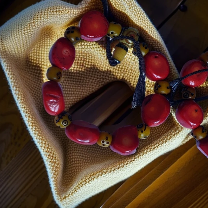 男女通用原创设计手链手工复古红色