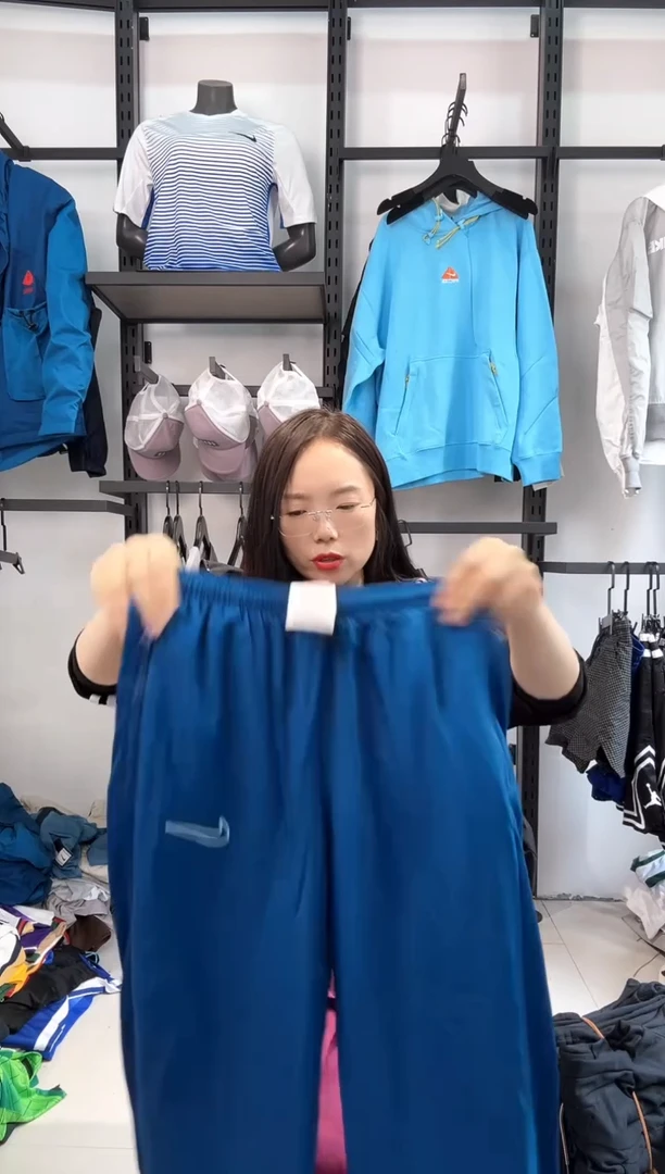 2298 编码  耐克卫衣服饰过款为准 尺码