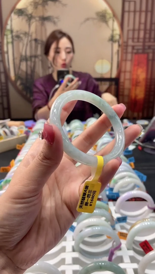 【闪购商品】翡翠手镯未镶嵌00009744