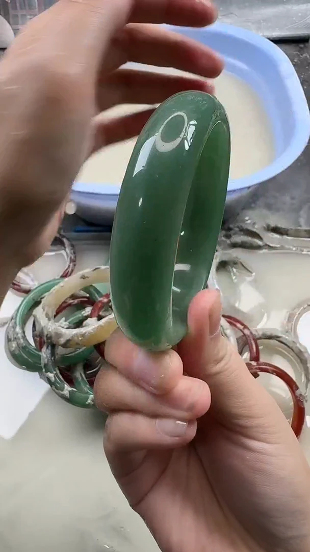 未镶嵌手镯石英质玉40 65