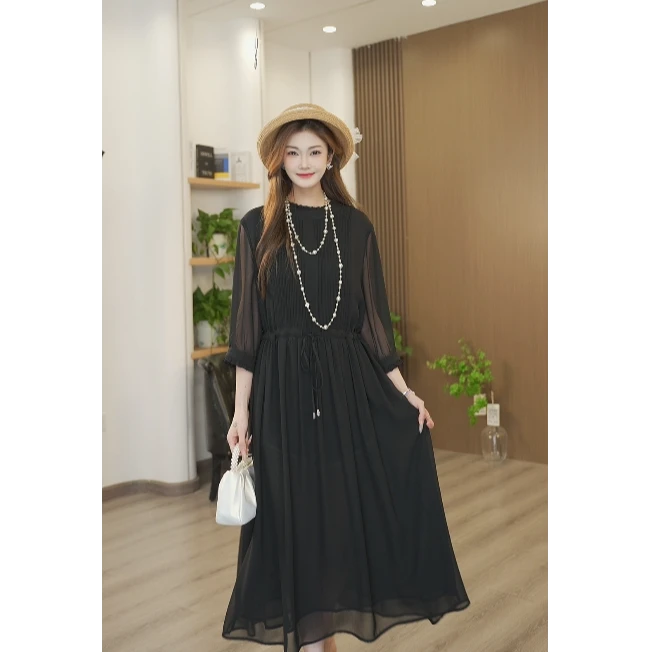 8303【小黑裙】2025新款连衣纯色收腰显瘦气质连衣裙