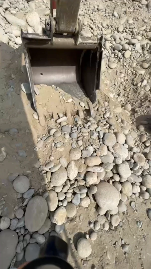 颈饰未镶嵌和田玉（糖玉）知*35