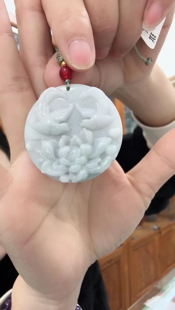 颈饰未镶嵌翡翠花开富贵
