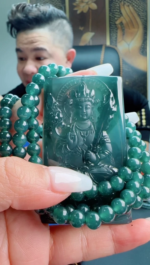 【闪购商品】翡翠颈饰未镶嵌1111111111