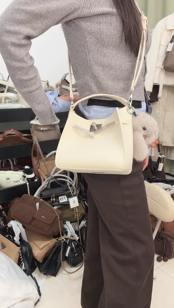 牛皮白四角水桶