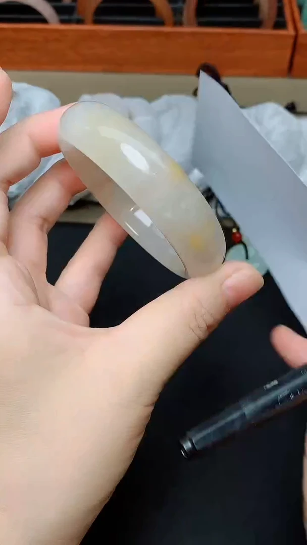 未镶嵌手镯石英质玉42-5657