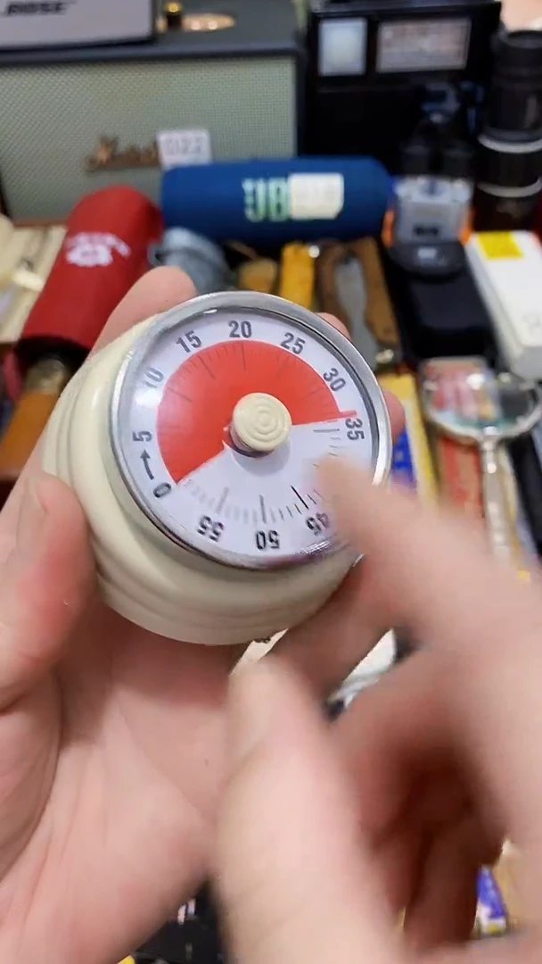 瓷片闪购商品  如图所示