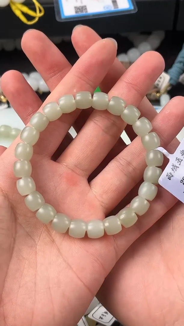 【闪购商品】和田玉手串未镶嵌且末青白直切手串卡9微色差
