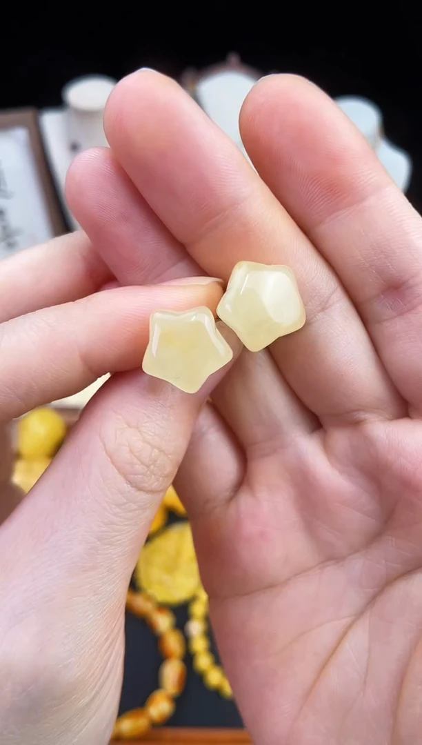 琥珀未镶嵌珠宝奇石柒月