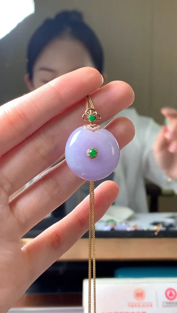 翡翠18K金镶嵌吊坠(赠链)吊坠