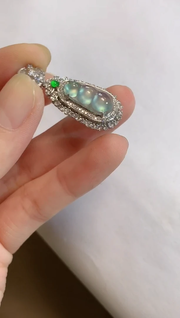 吊坠(不含链)18K金镶嵌翡翠S32 不含链