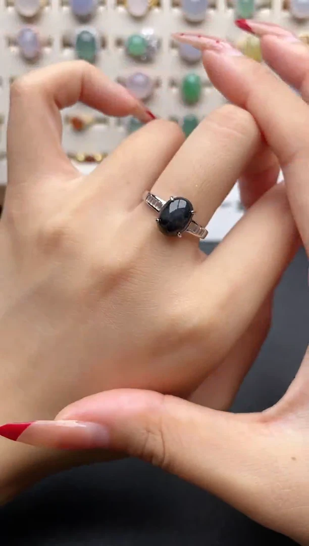 【闪购商品】翡翠戒指银S925镶嵌一物一证一礼盒