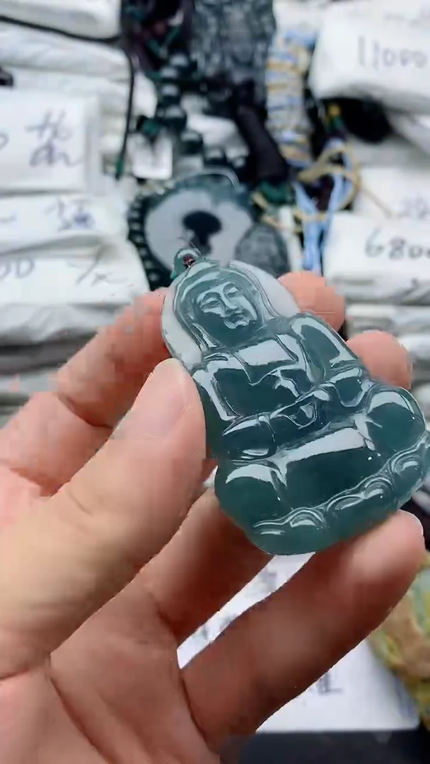 翡翠未镶嵌颈饰8888888888