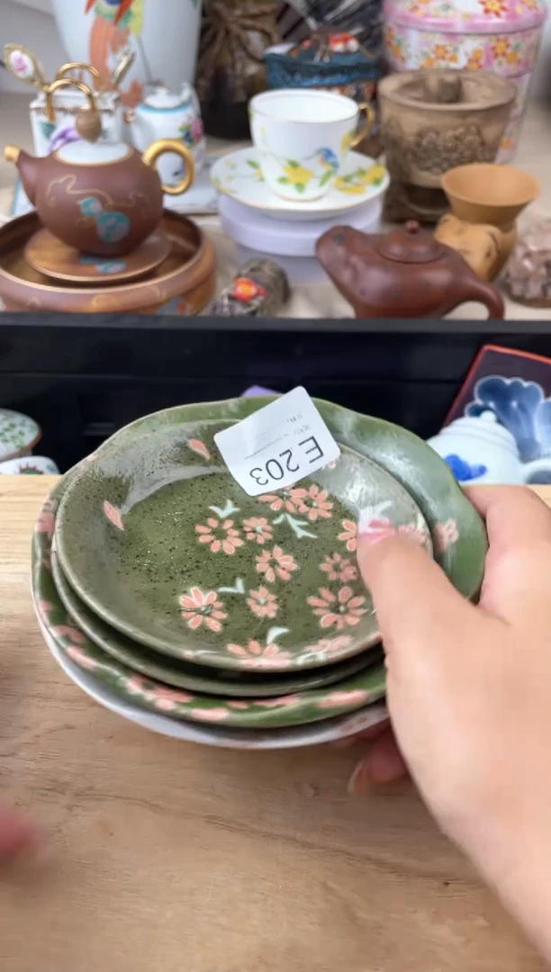 瓷片暖****说203默认微瑕，看清尺寸品相再拍