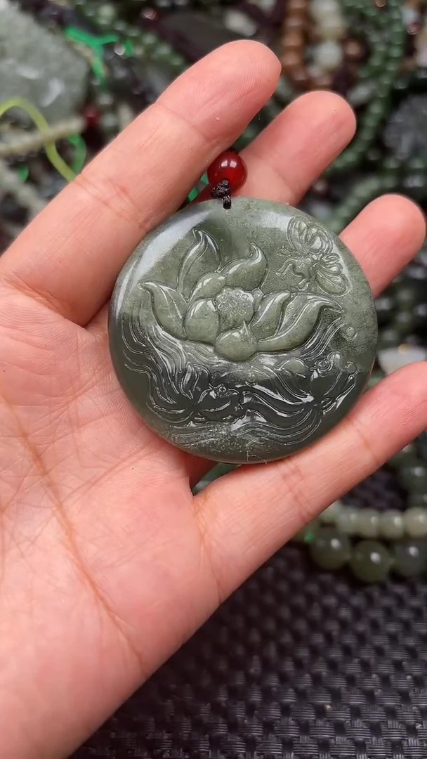 和田玉未镶嵌颈饰1