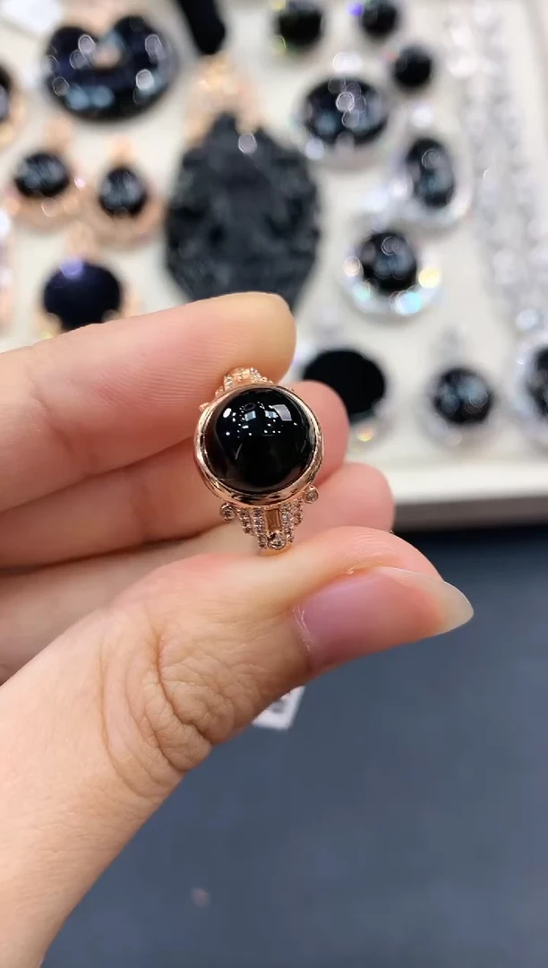 翡翠戒指18K金镶嵌C83