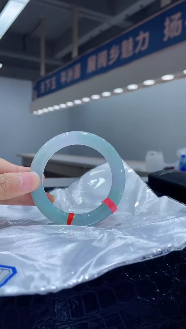 未镶嵌手镯翡翠4