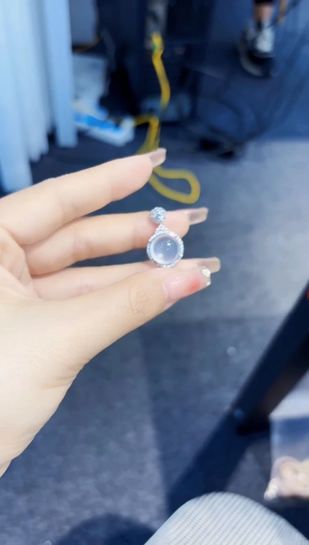 【闪购商品】石英质玉吊坠(不含链)银S925镶嵌蛋面