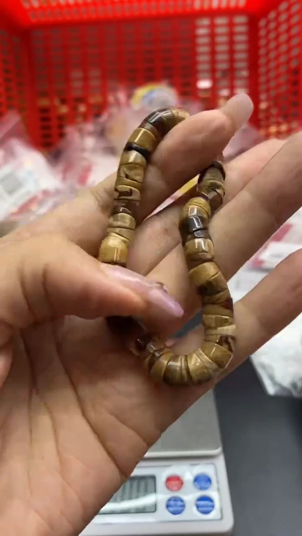 琥珀未镶嵌珠宝奇石332