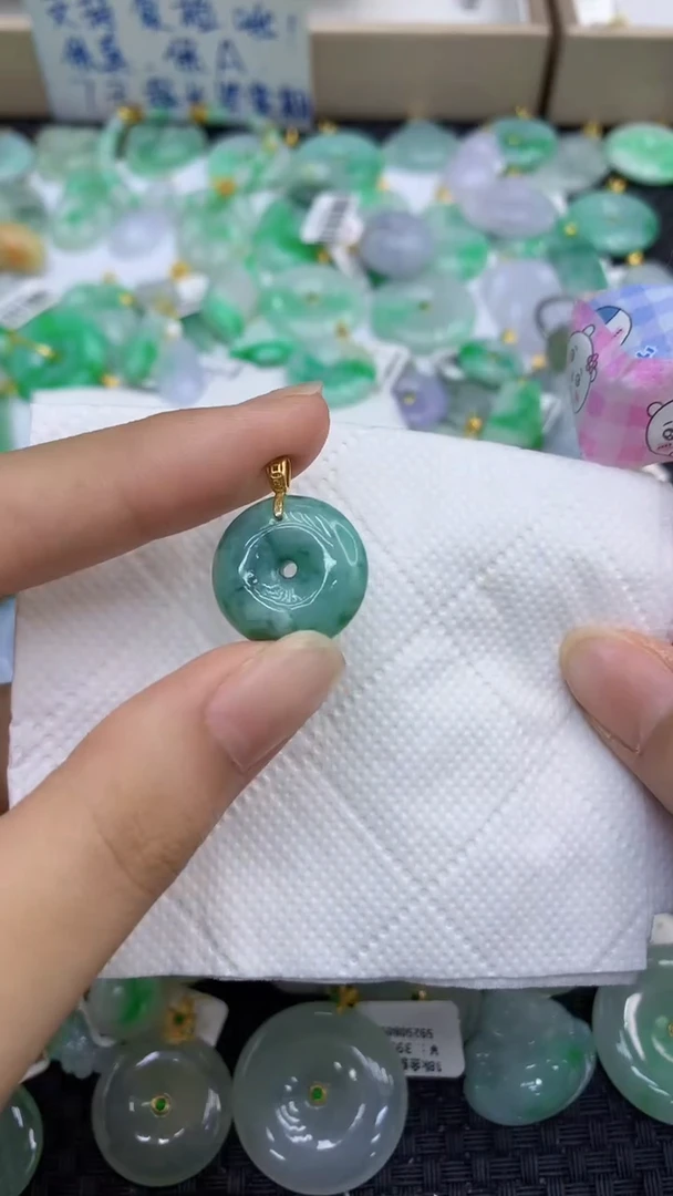 颈饰未镶嵌翡翠天然缅甸A货翡翠