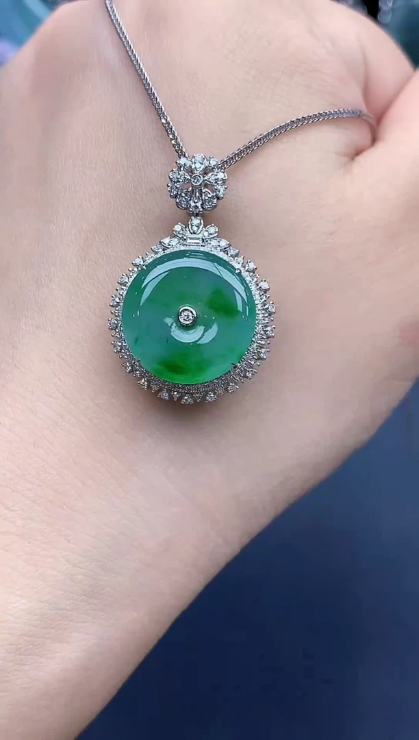 吊坠(不含链)18K金镶嵌翡翠685-春日珠宝