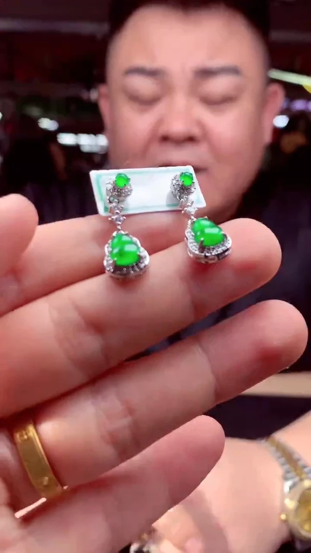 【闪购商品】翡翠颈饰未镶嵌W多样性发货拍一发一
