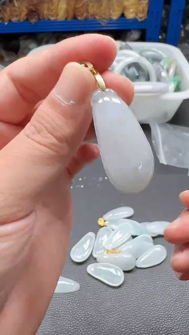 翡翠未镶嵌颈饰108多样性发