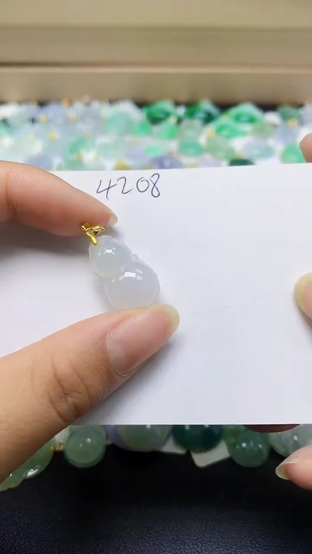 翡翠未镶嵌颈饰天然缅甸翡翠A货