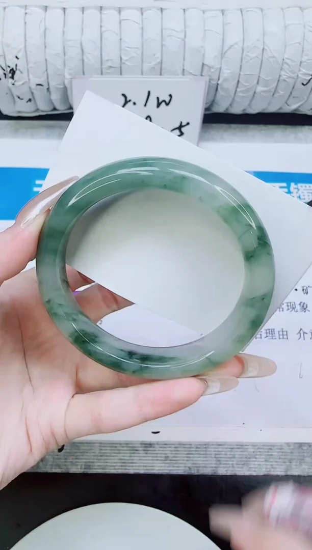 未镶嵌手镯石英质玉249/58.2