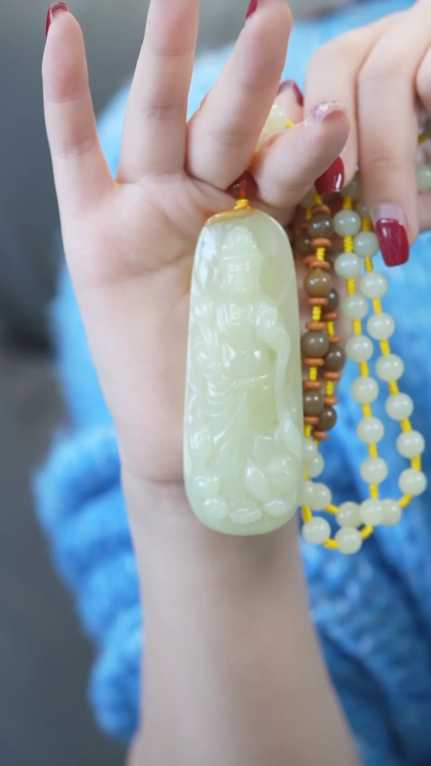 【闪购商品】和田玉吊坠未镶嵌观音重约120克