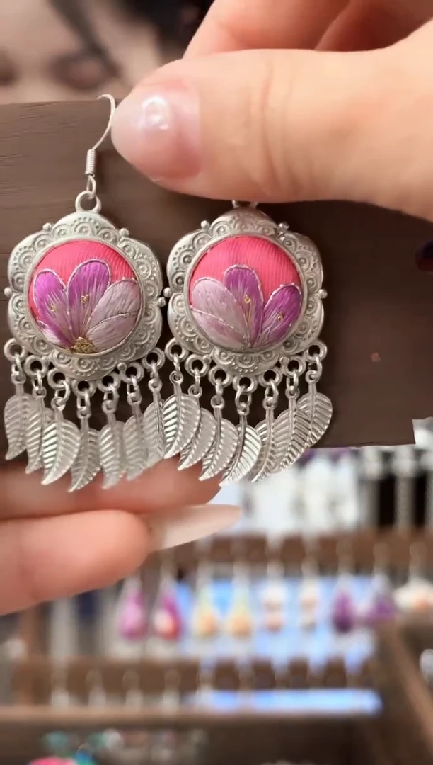 织绣民族风非遗老绣饰品270