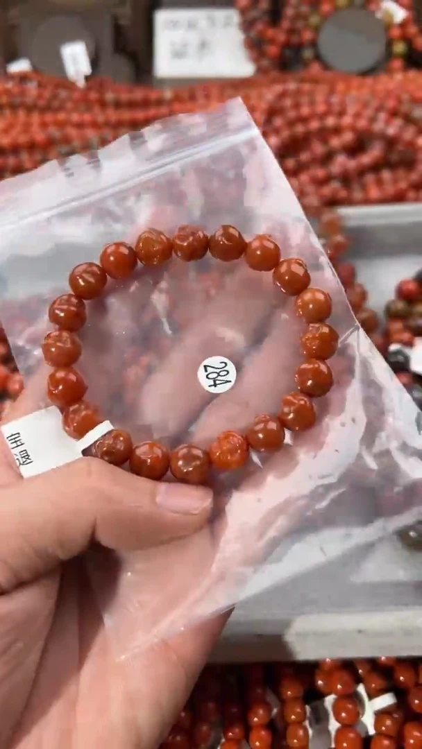 南红玛瑙手串未镶嵌10+