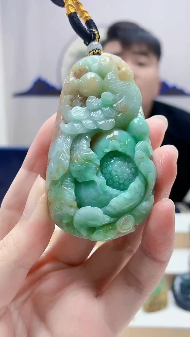 未镶嵌定制翡翠5060zm-毛货挂件13