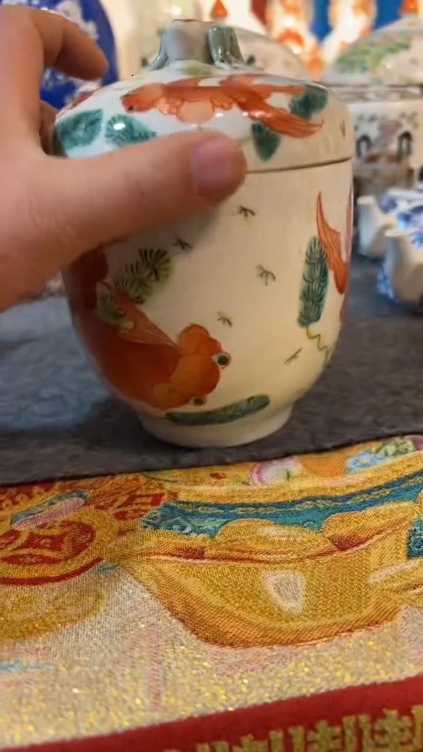 摆件瓷摆件瓷摆件金鱼糖罐