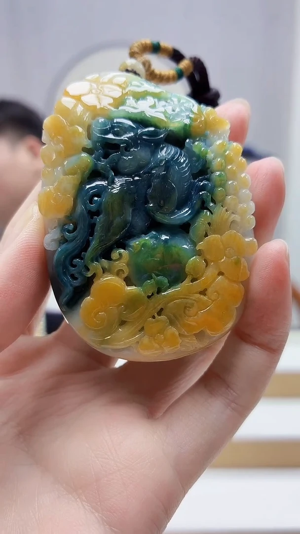 未镶嵌定制翡翠5060zm-毛货挂件116