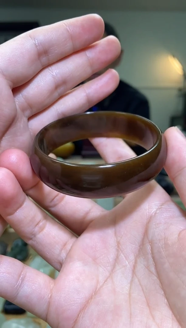 未镶嵌手镯和田玉新疆和田玉且末料全糖手镯 圈口57