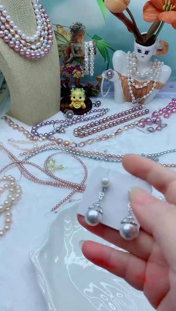 未镶嵌耳饰淡水珍珠M****e（非无瑕）